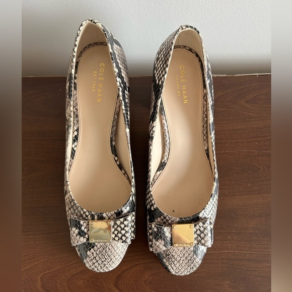 Cole Haan Snakeskin Bow Heels - Picture 4 of 4